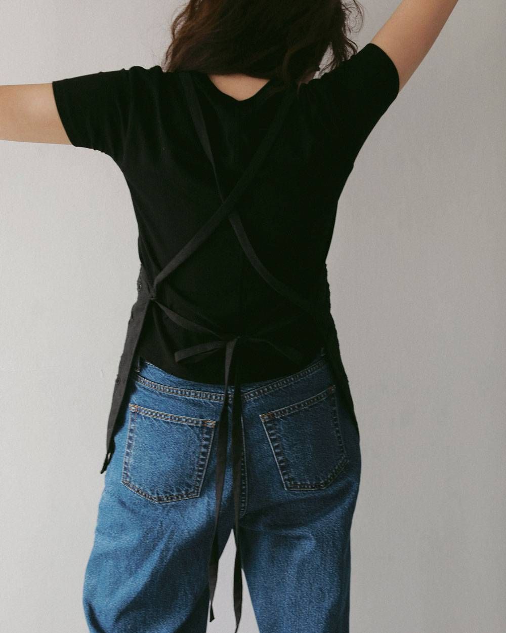 カットワークレースエプロン (ブラック) Cutwork Lace Apron (Black) / 27SS