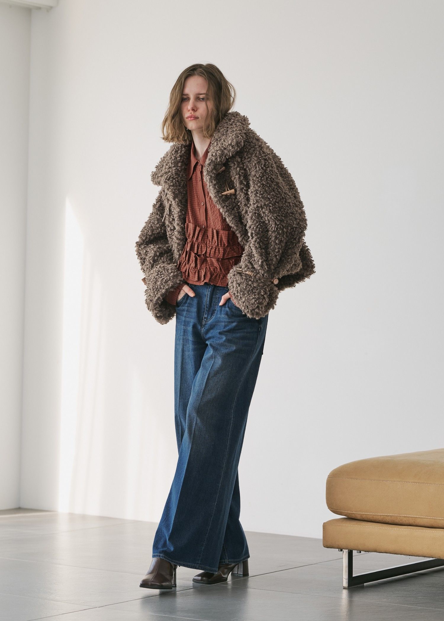 poodle fur cord toggle short JK / プードルファー トグルショートジャケットコート (ブラウン) / 25AW