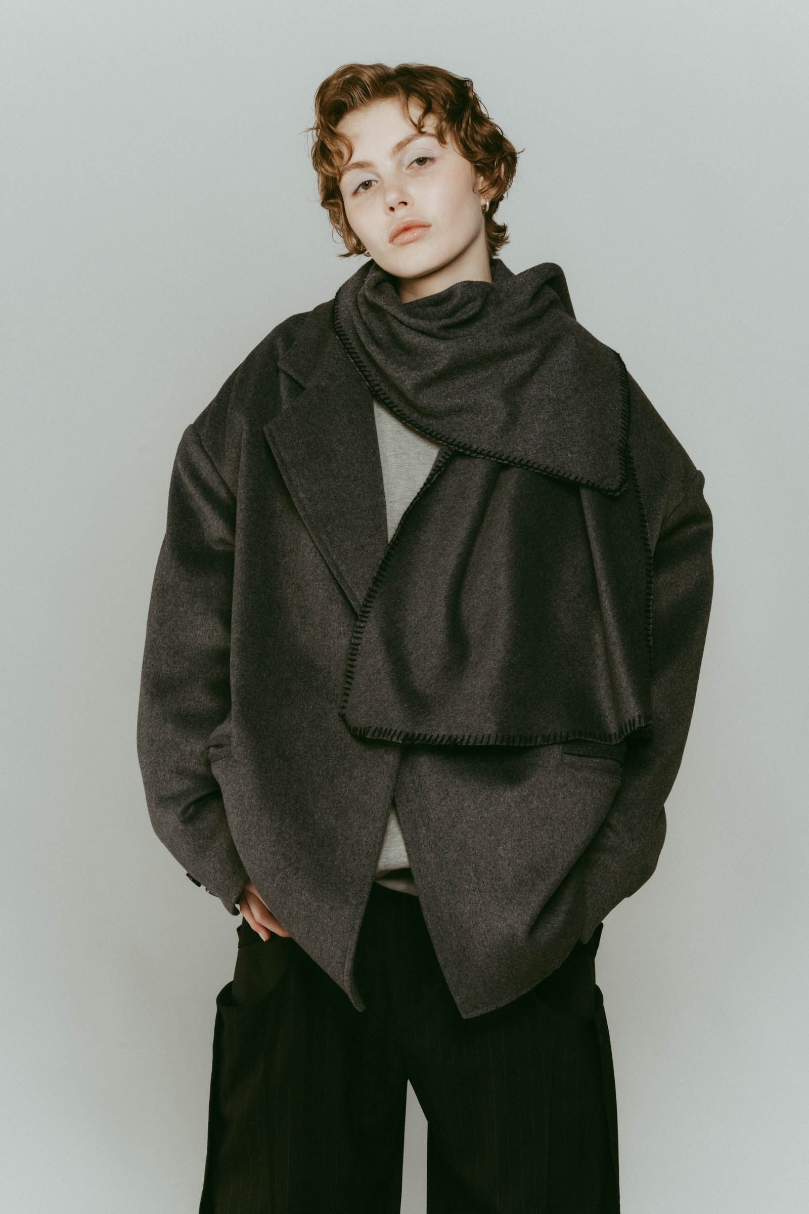 muffler overlay jacket(unisex) / マフラー オーバージャケット (グレー) / 25AW