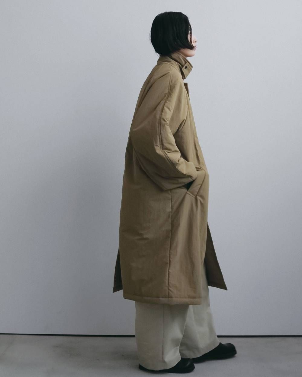 パッデッド ステンカラーコート (ベージュ) Padded Soutiencollar Coat (Beige) / 26AW 【6月29日まで期間限定予約】
