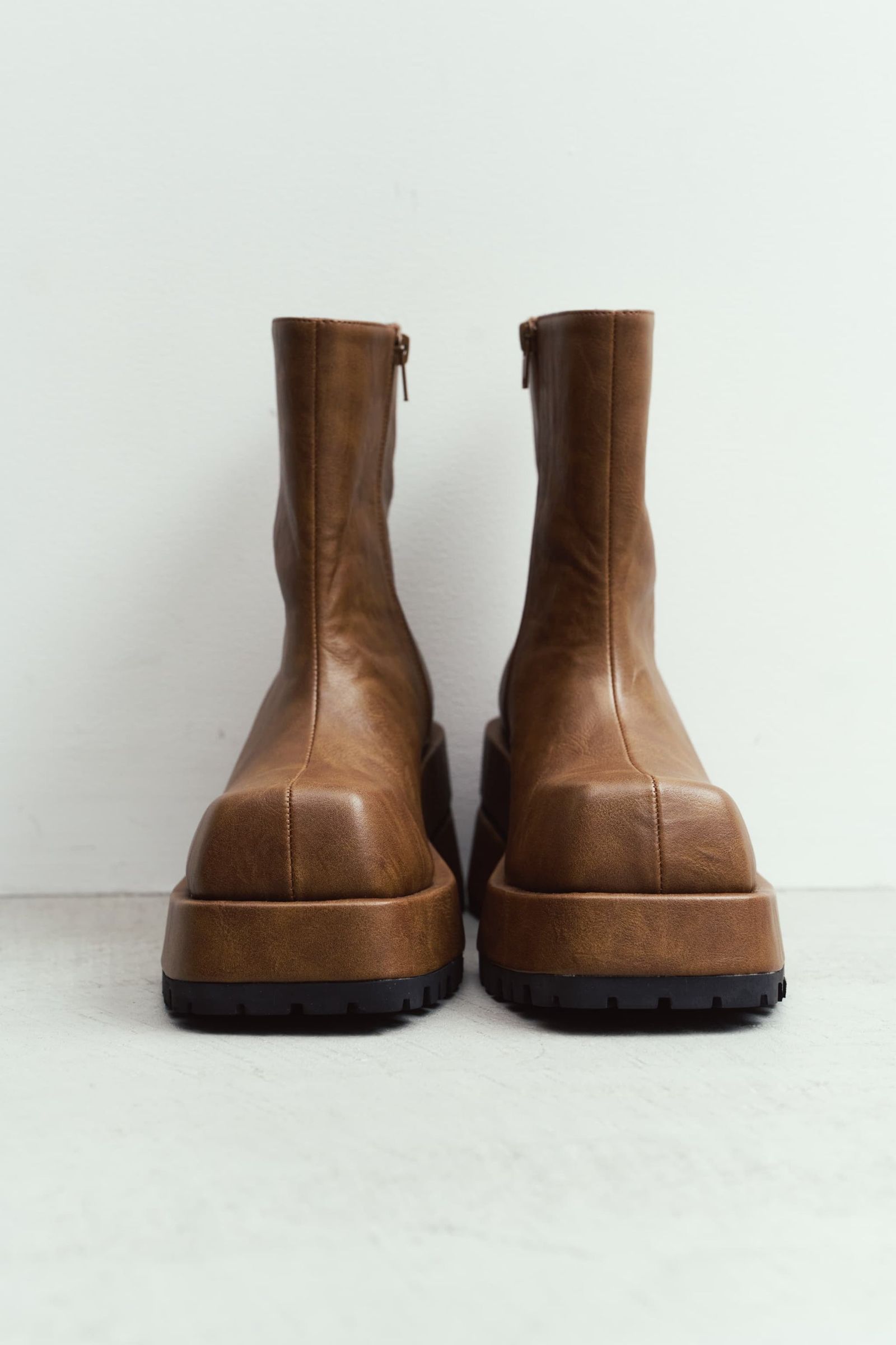 ボリューム スクエアブーツ (ブラウン) volume square boots (Brown) / 26AW