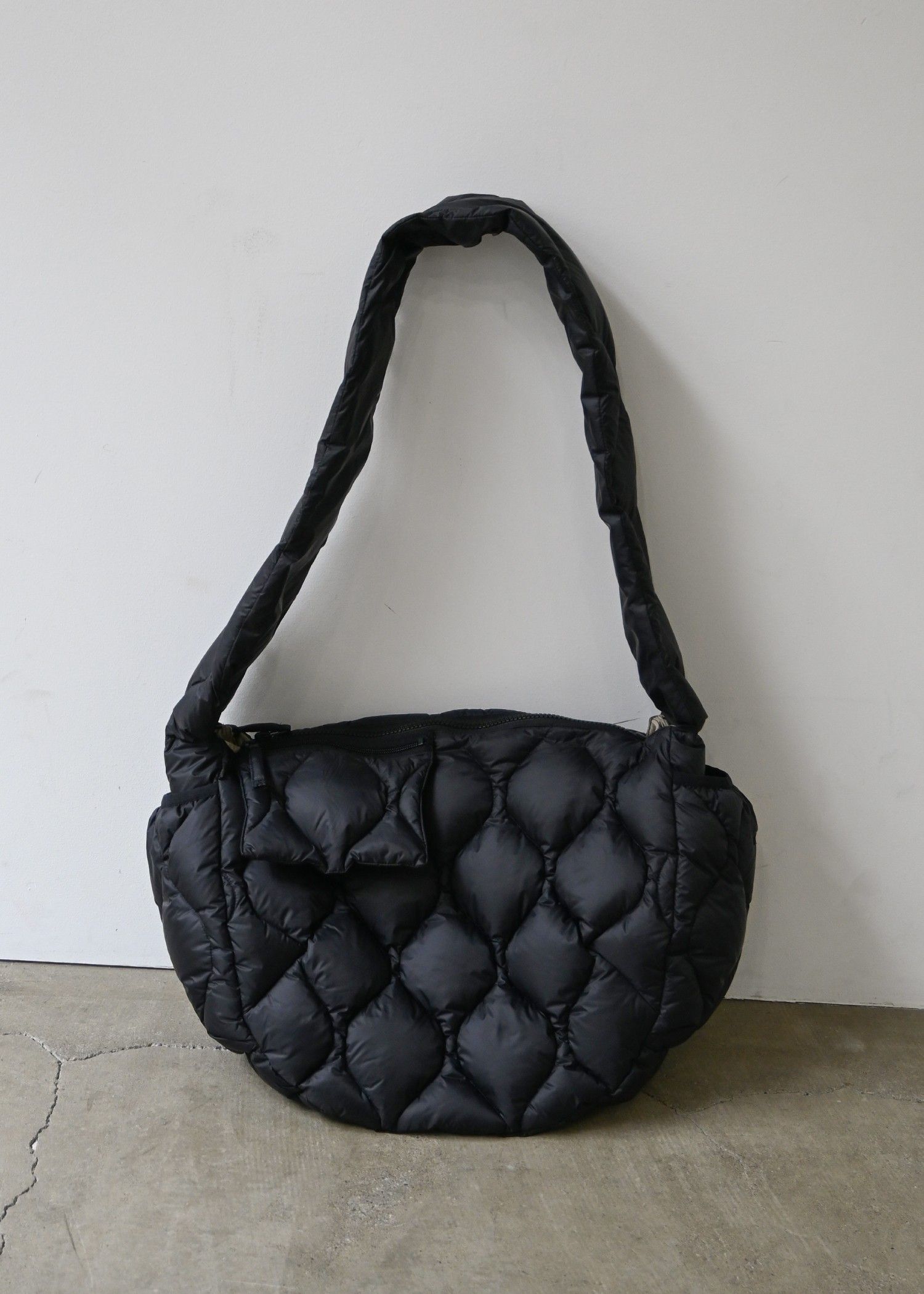 【TAION × WILLFULLY】quilting shoulder down bag / タイオンコラボ キルティングショルダーバッグ (ブラック) / 25AW /