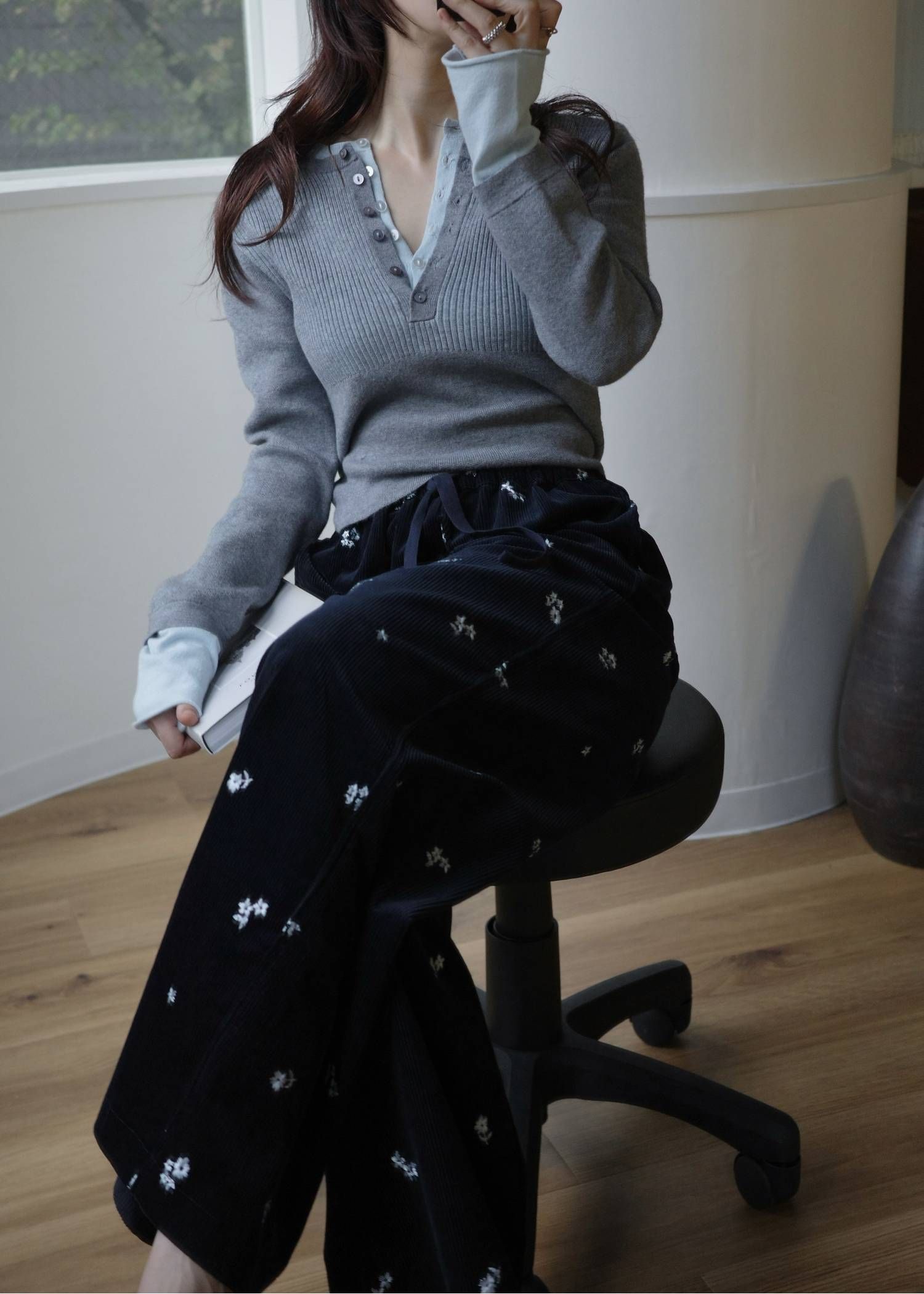 レイヤード ヘンリーニット (グレー) button henley effortless layered knit (Gray) /  26AW