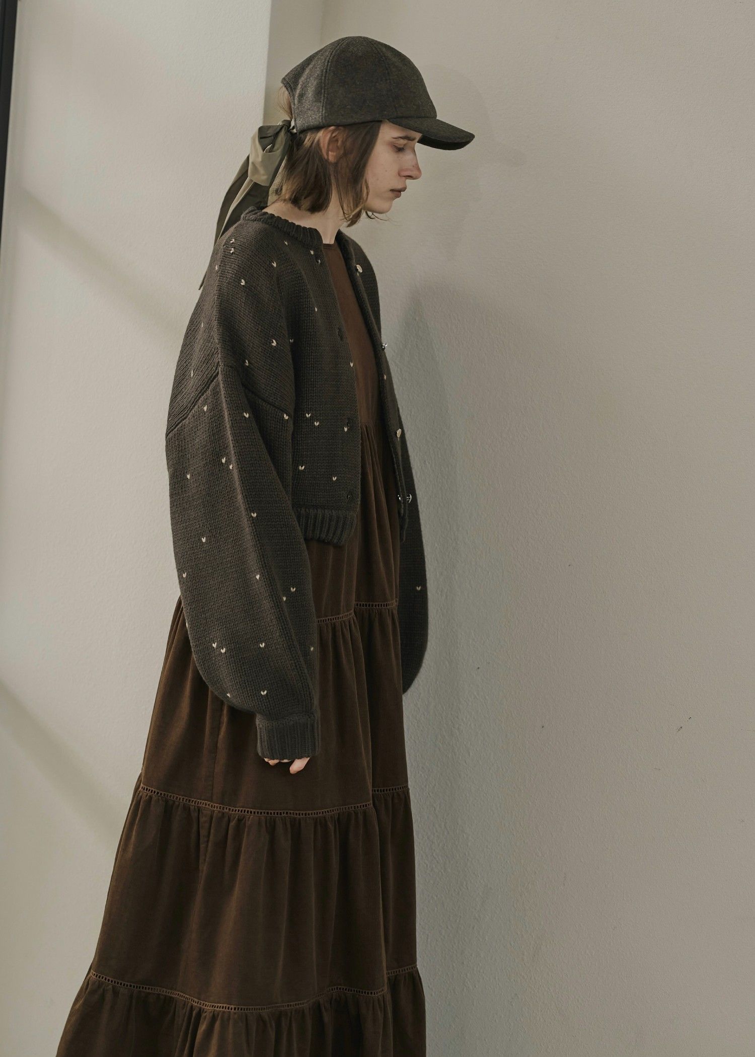 heart dot jacquard reversible cropped knit cardigan / ハートドット ジャガード リバーシブルクロップドカーディガン (ブラウン×モカ) / 25AW