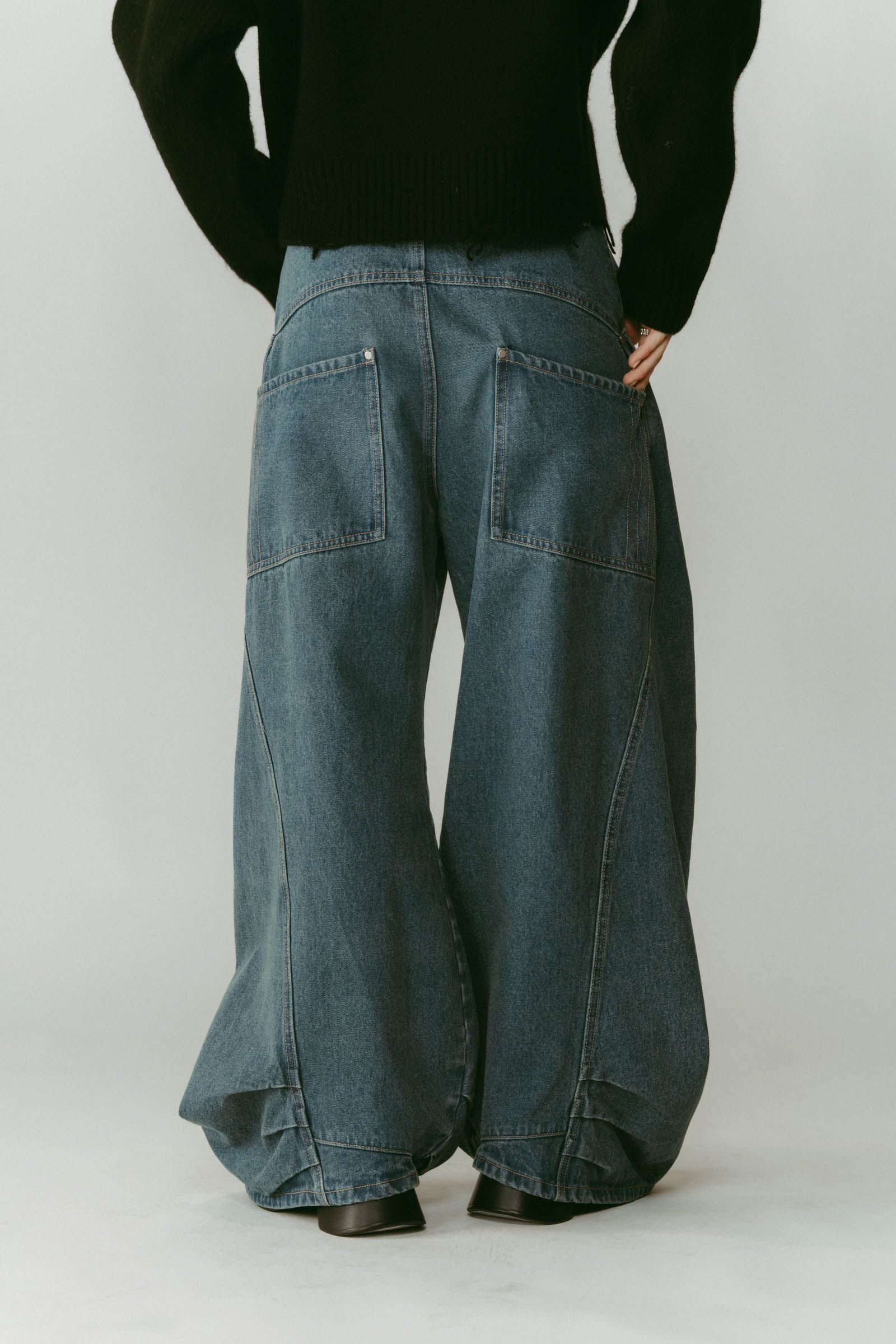 tuck design denim pants / タックデザインデニムパンツ (デニムブルー) / 25AW