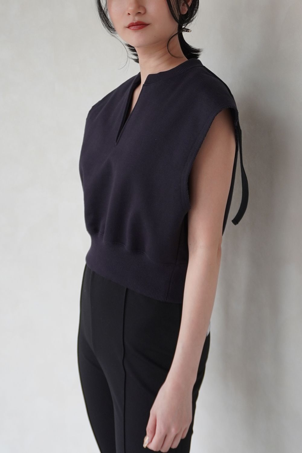 HELENE SLEEVELESS SWEAT PULLOVER / スリーブレススウェットプルオーバー (ネイビー)