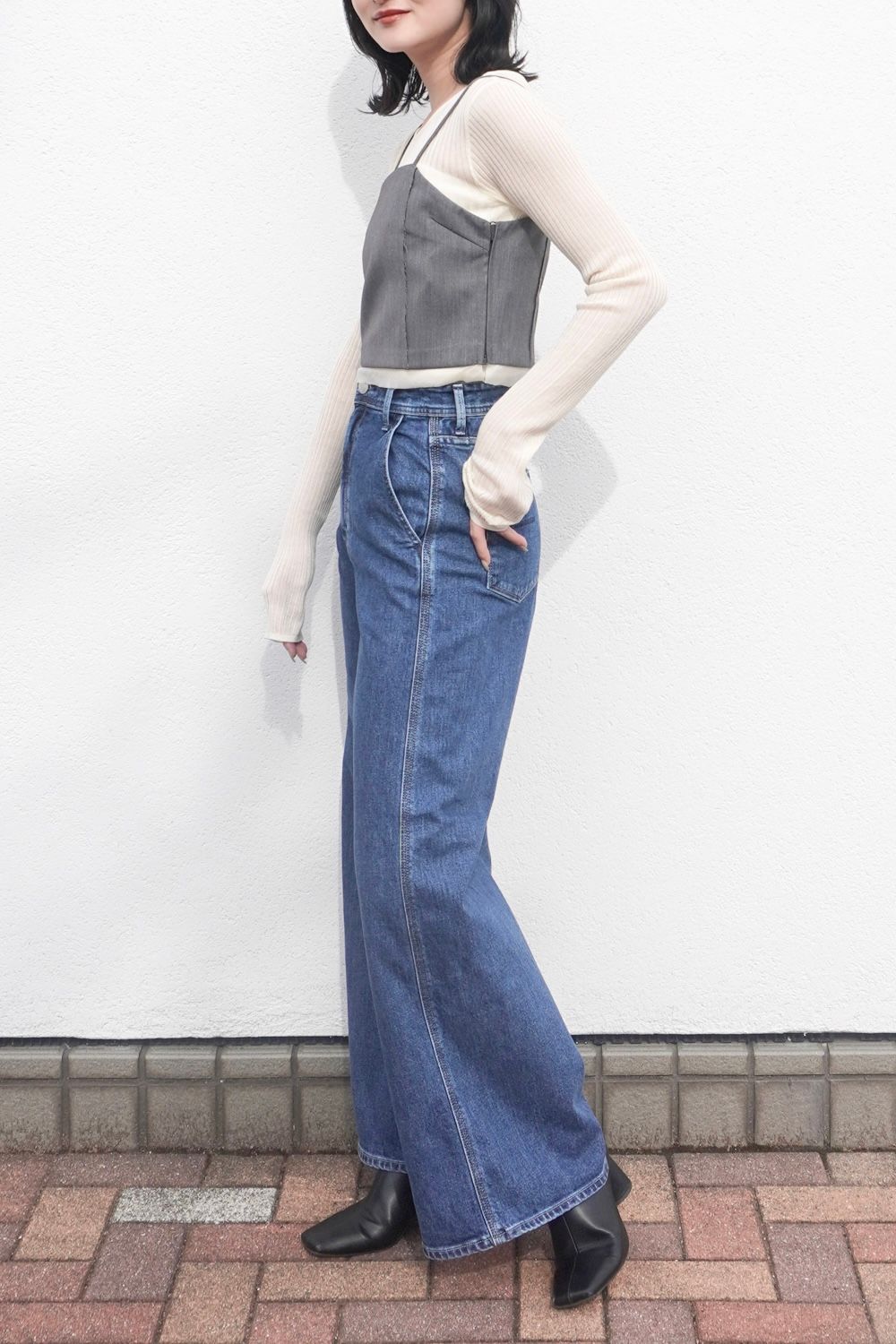 STYLE NO. 230