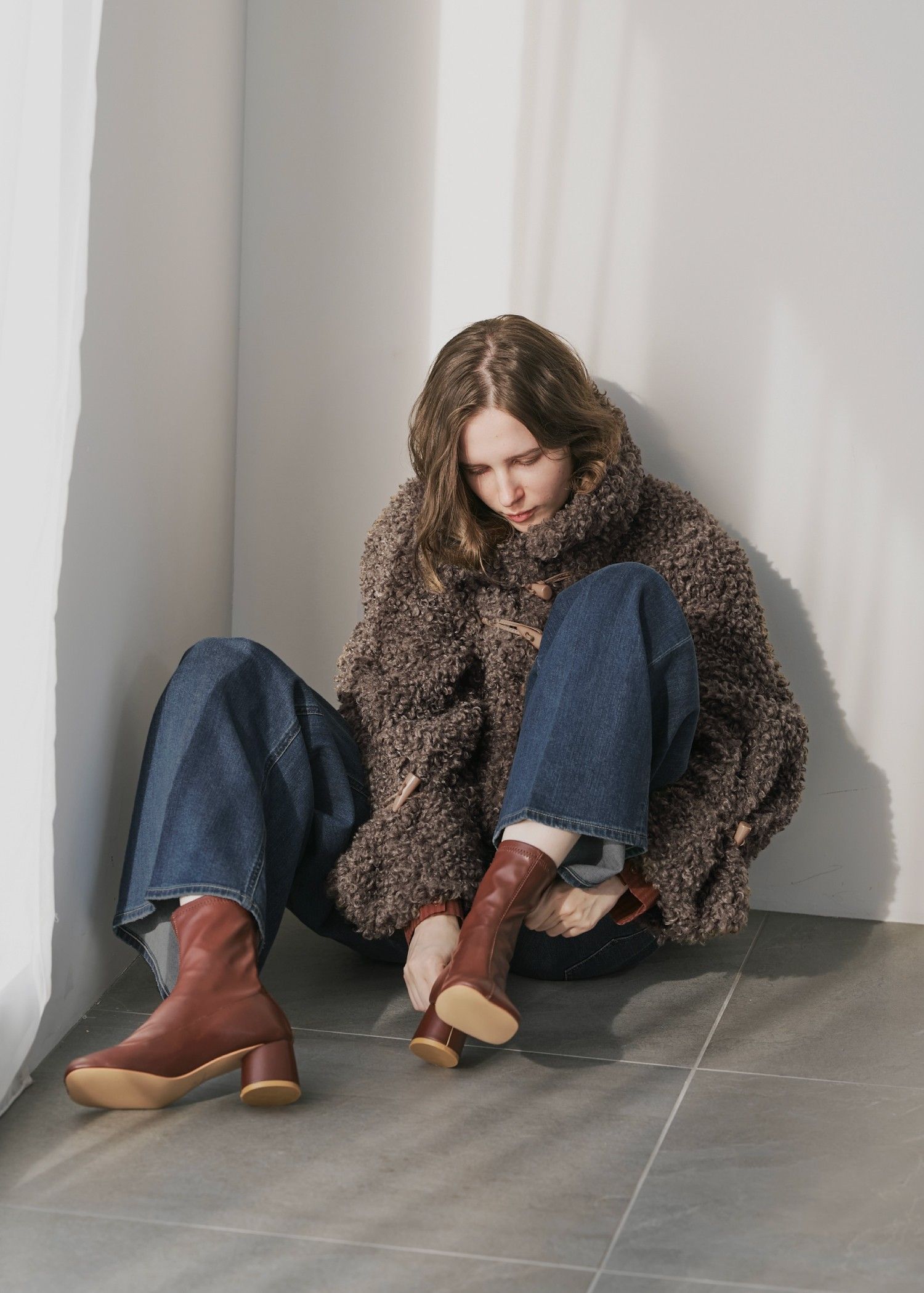 poodle fur cord toggle short JK / プードルファー トグルショートジャケットコート (ブラウン) / 25AW