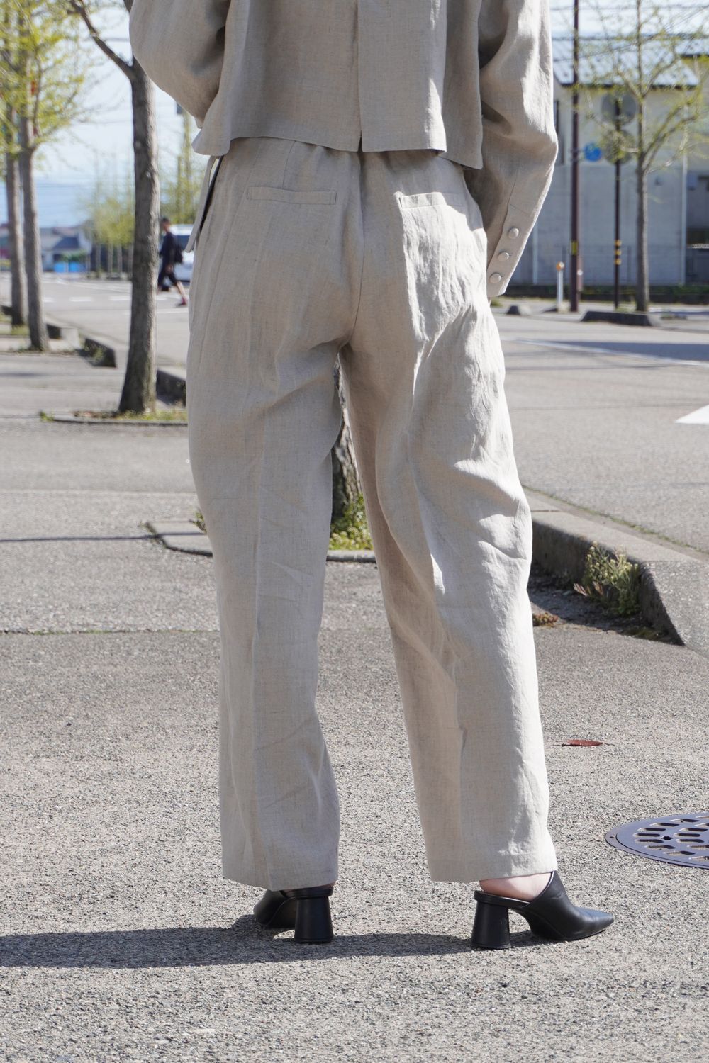 BELTED WIDE LINEN PANTS / ベルテッド コクーンワイドリネンパンツ (ベージュ)