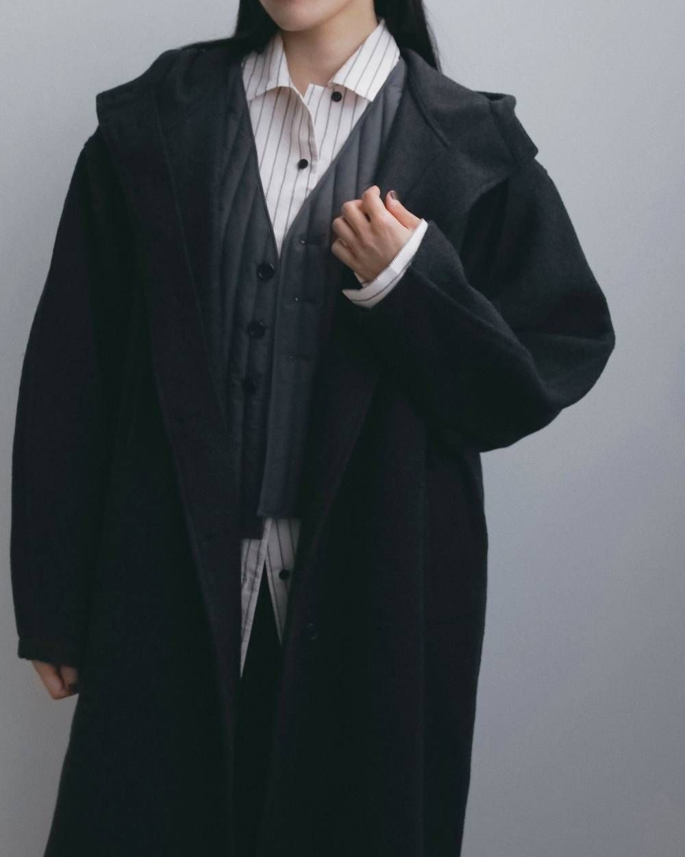ウールフーディコート (チャコールグレー) Wool Hoodie Coat (Charcoal gray) / 26AW 【6月29日まで期間限定予約】
