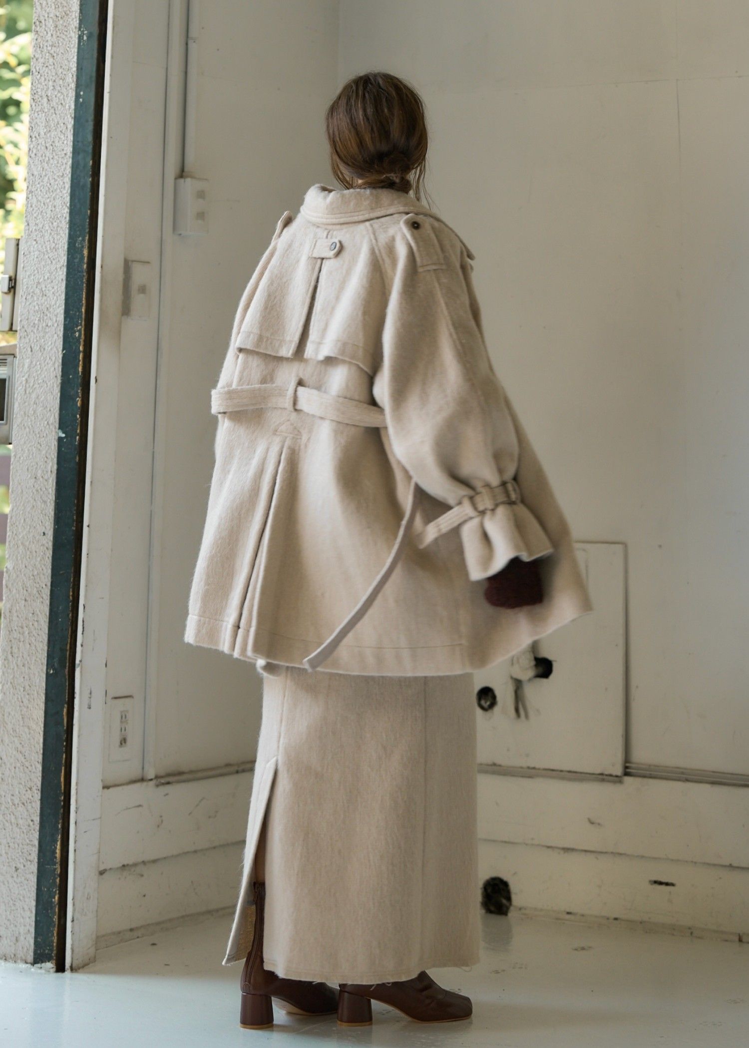 waist frill shaggy pencil SK / ウエストフリル シャギーペンシルスカート (ミルクティー) / 25AW /