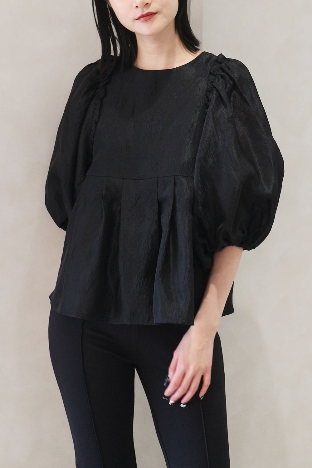 VOLUME SLEEVE JACQUARD TOPS / ボリュームスリーブジャカードトップス (ブラック)