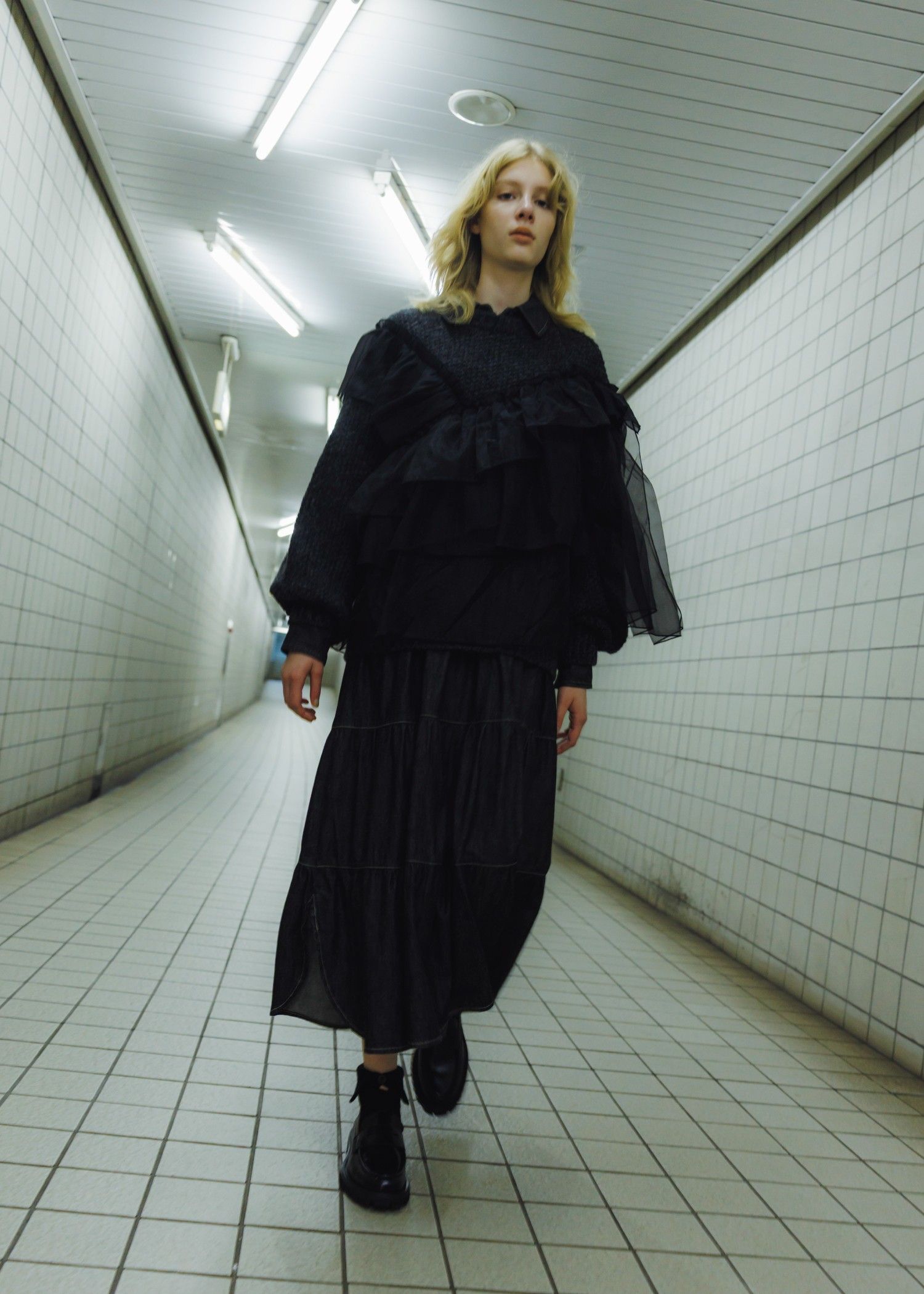 random frill placement volume sleeve knit / ランダムフリルニット (ブラック) / 25AW /