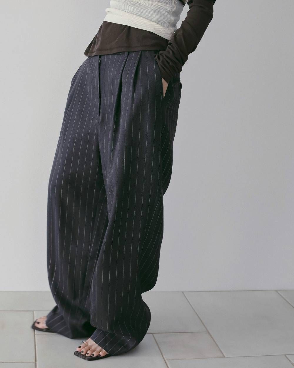 リネンタックパンツ (ネイビー) Linen Tuck Pants (Navy) /  26SS