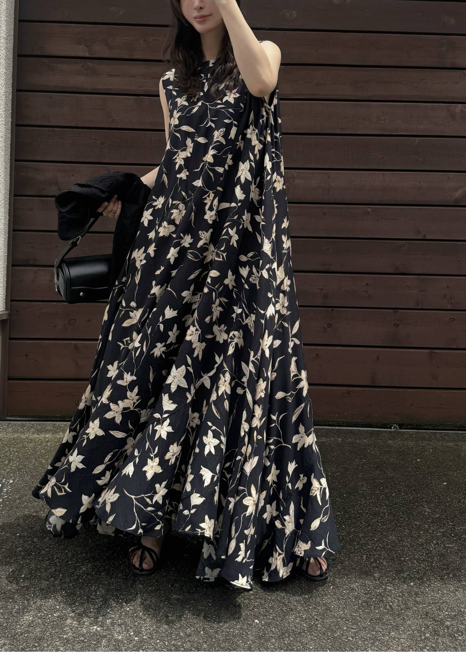 フラワーパッチワークワンピース (ブラック) flower panel patchwork flare OP (Black) /  26SS