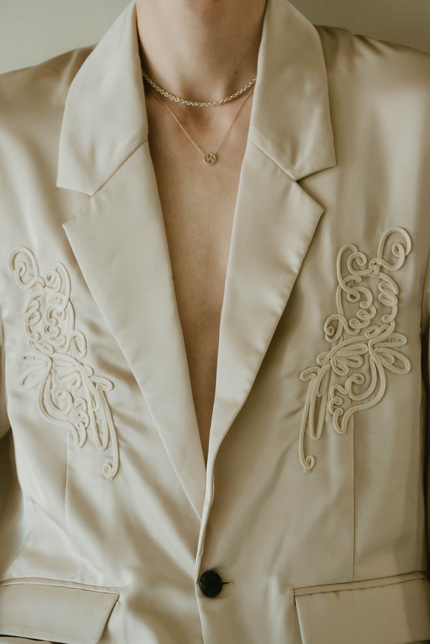 embroidered satin jacket / エンブロイド サテンジャケット (アイボリー) / 25SS