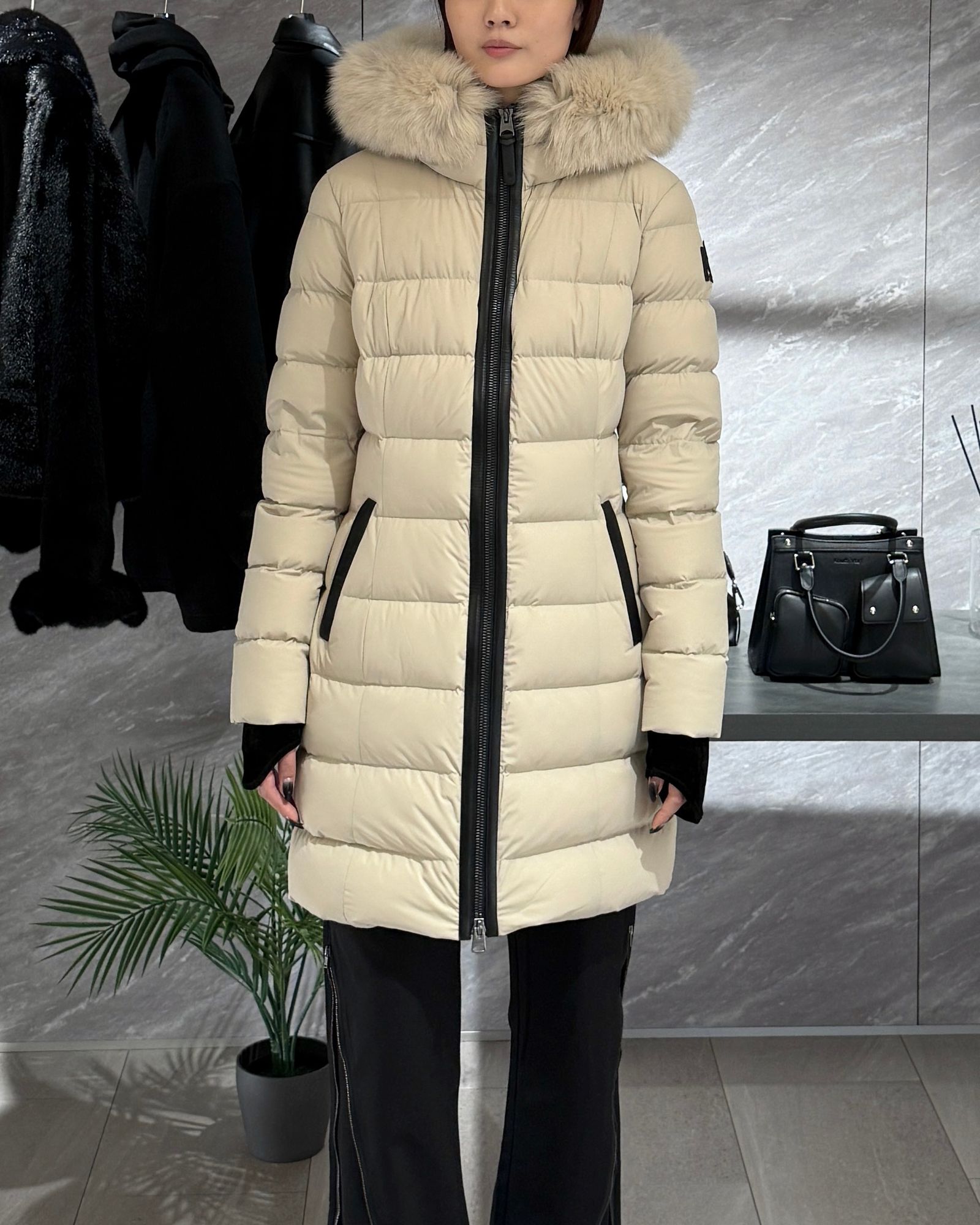 【2025AW】CALLA-BX / ファー付きストレッチダウンコート (トレンチ) / レディース