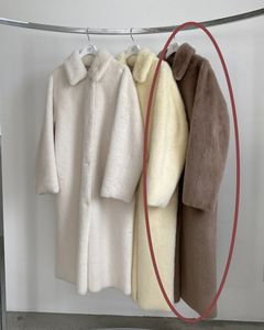 【先行予約】【26TH-13】ムートン調スムースファーロングコート (モカ) Mouton Like Smooth Fur Long Coat (Mocha) /  エコファー  /  フェイクファー 【受注期間6/14 23:59まで】