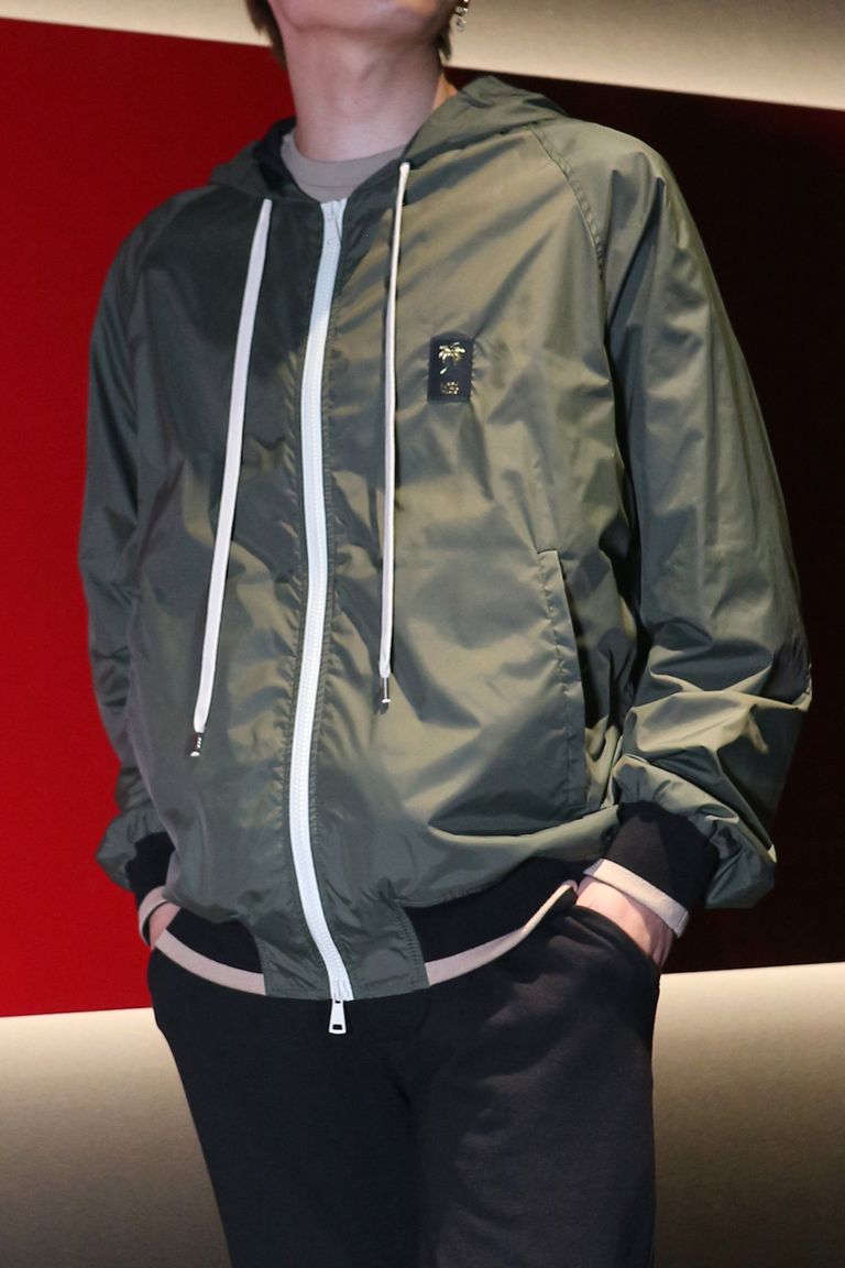 176cm 64kg 着用:L