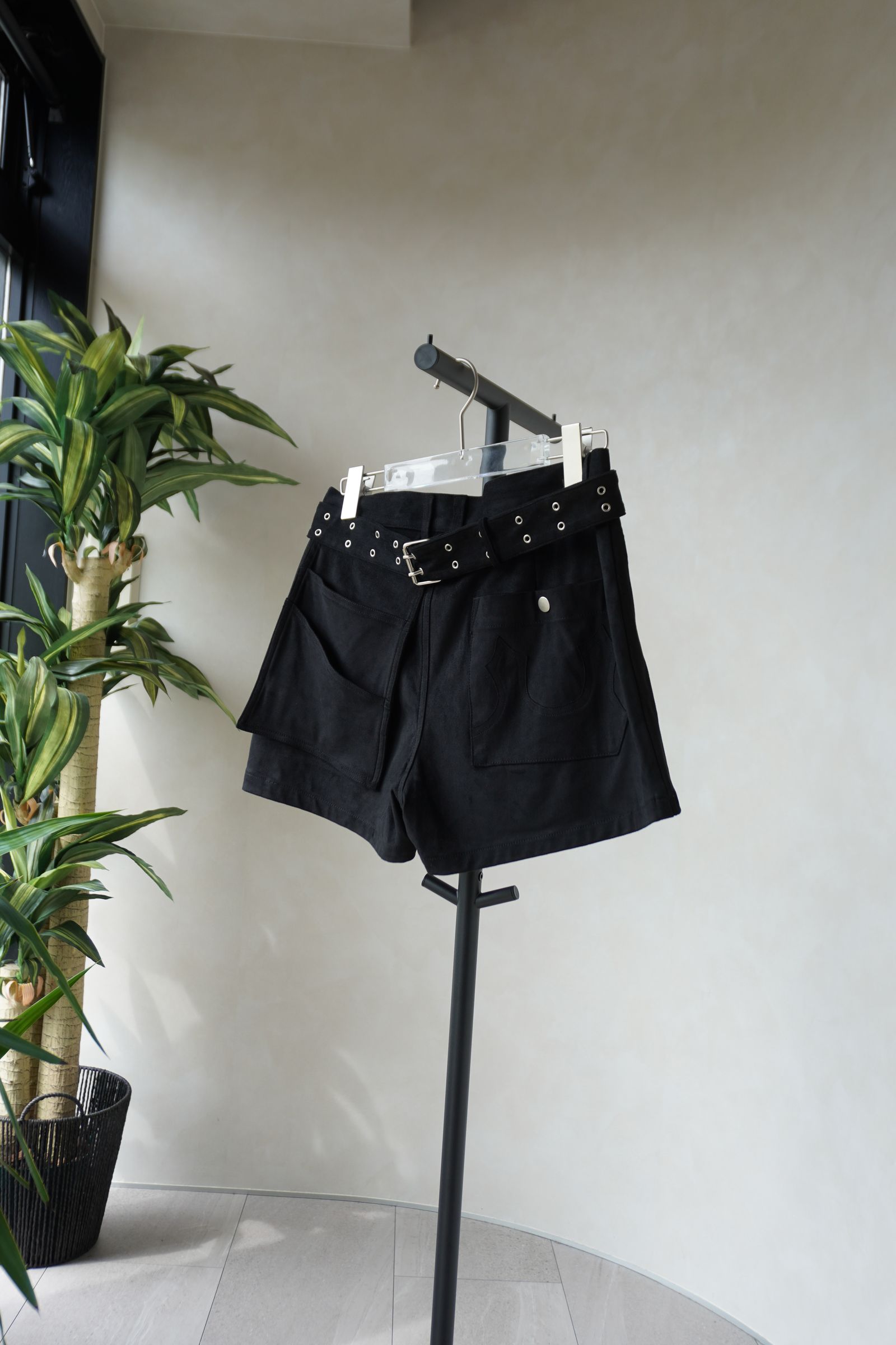 レイヤード スエードスコート (ブラック) layered suede skort (Black) /  26SS
