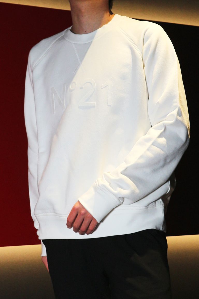 176cm 64kg 着用:M