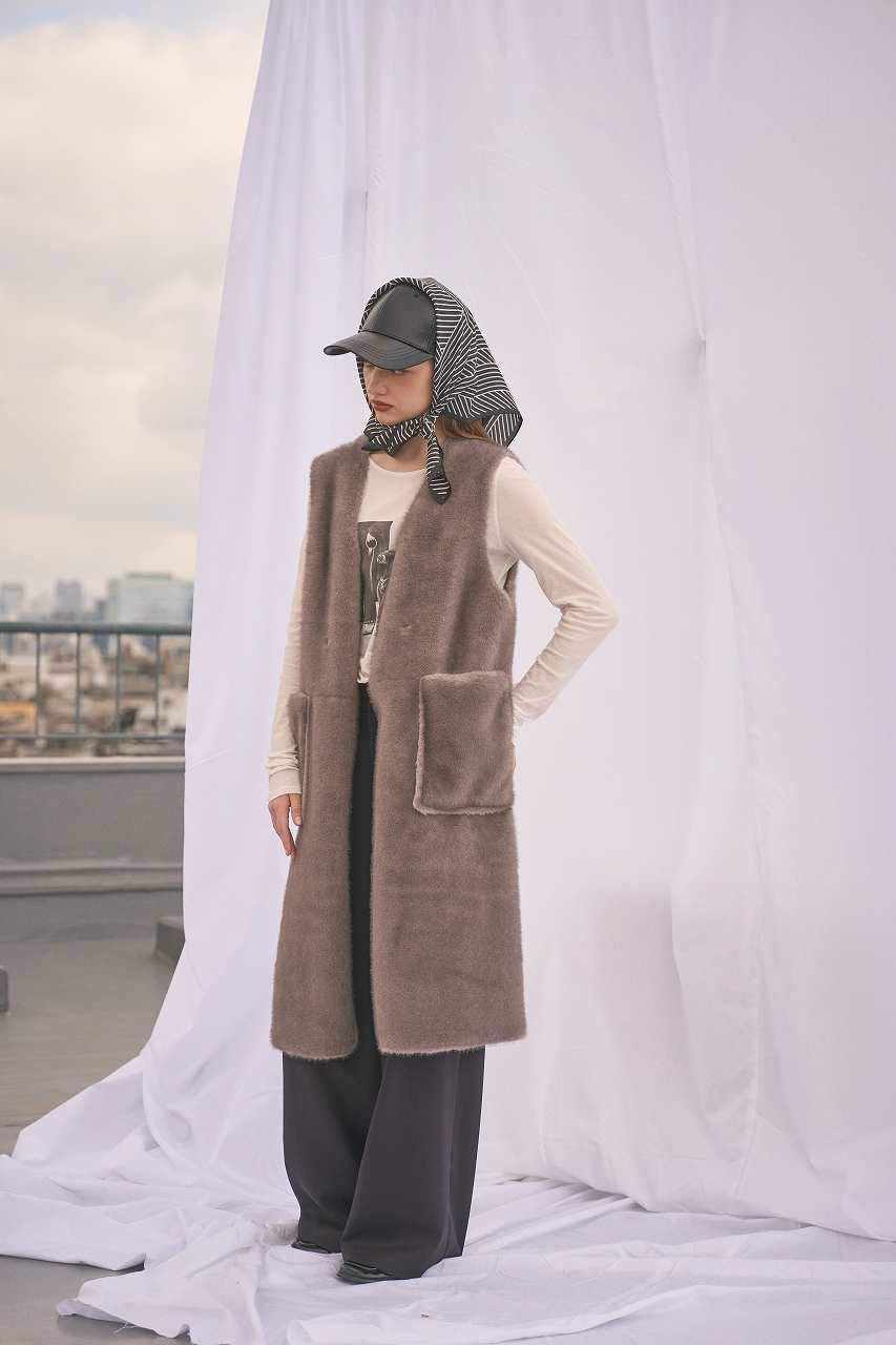 リバーシブル ムートンジレ (ベージュ) Reversible shearling gilet (Beige) / 26AW