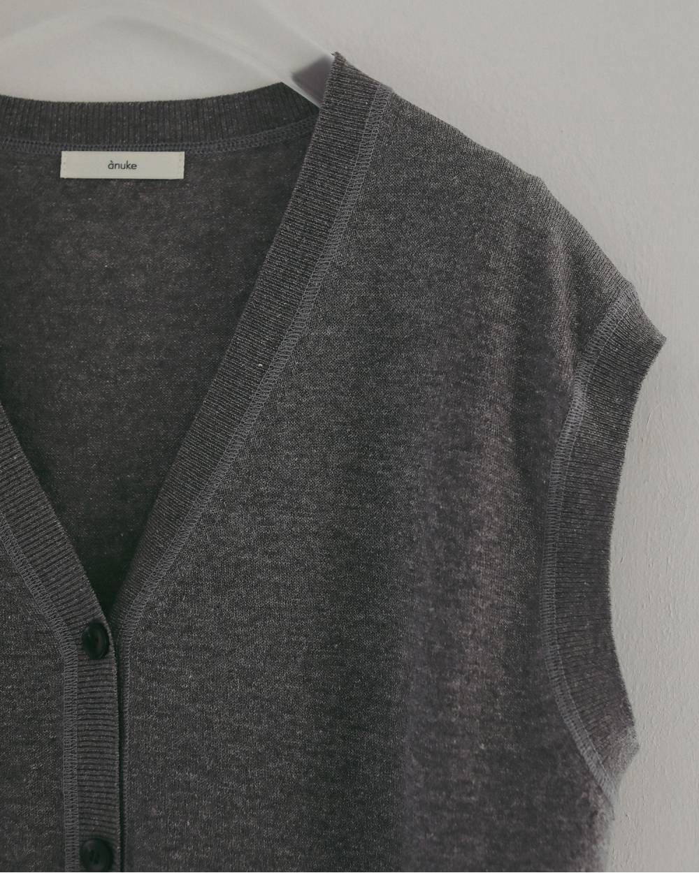 Vネック ボタンベスト (チャコールグレー) Vneck Botton Vest (Charcoalgray) / 27SS