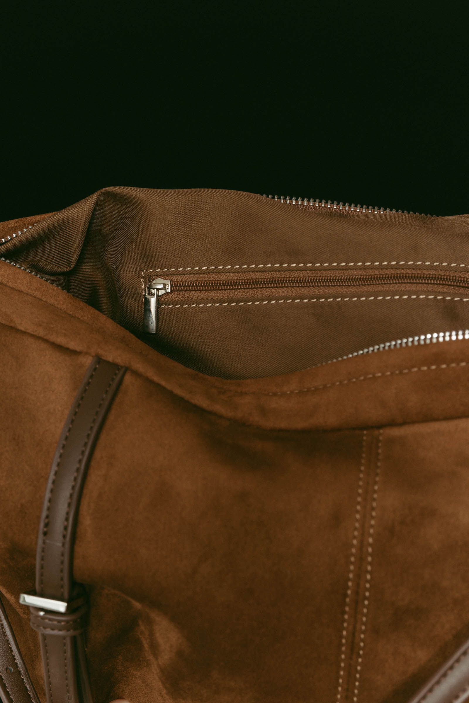 suede moon bag / スエード ムーンバッグ (ブラウン) / 25AW