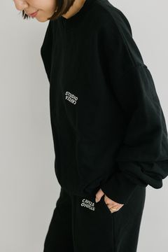 【再販売】STUDIO CAVEZA スウェットトップス (ブラック)
