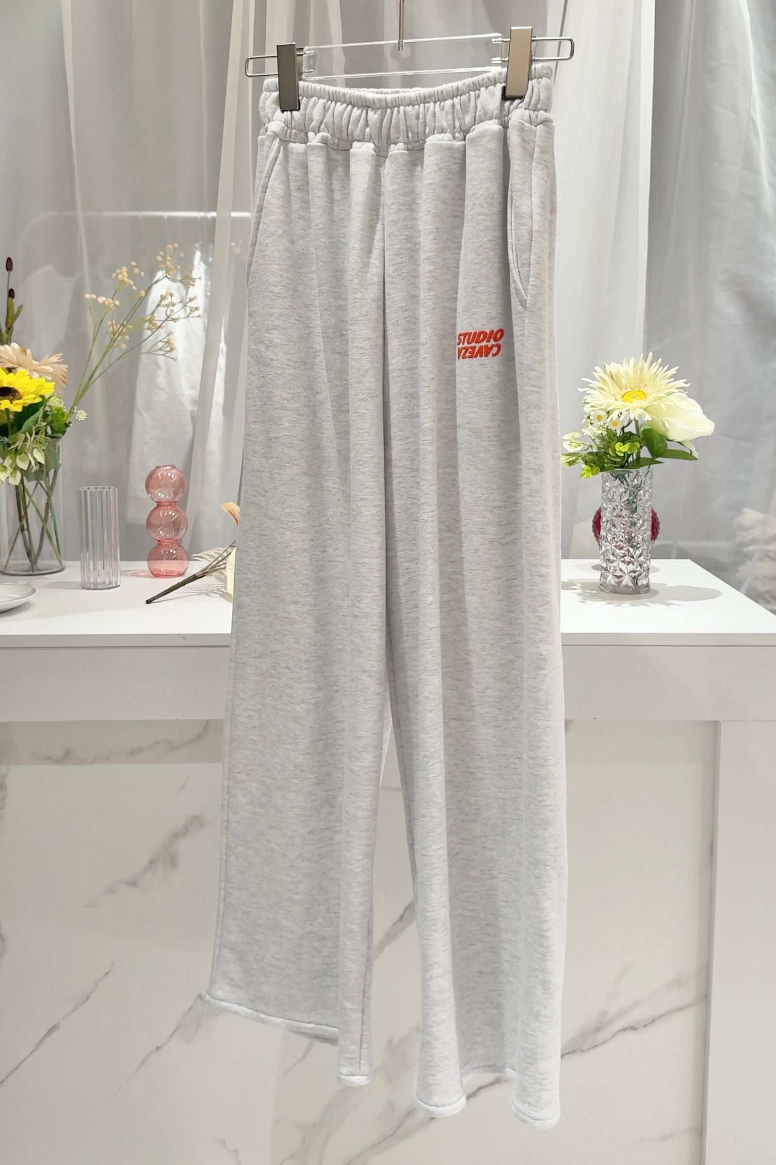 スタジオカベサ プリントスウェットパンツ (ライトグレー) STUDIO CAVEZA Print Sweat Pants (Light gray) /  26SS