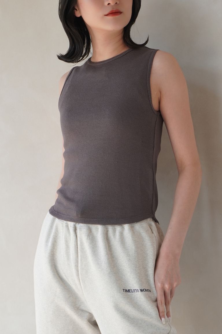 163cm 着用:フリー (自然光)