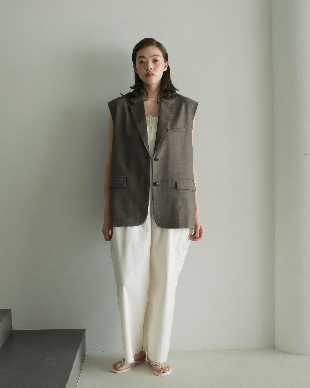 Cutoff Over Vest / カットオフ オーバーベスト (ブラウン)