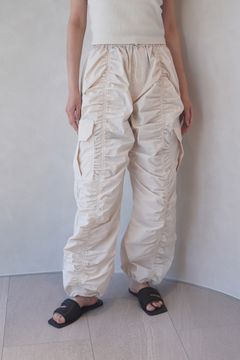 waterproof gathered pants / ウォータープルーフ ギャザーパンツ (アイボリー)  Knuth Marf