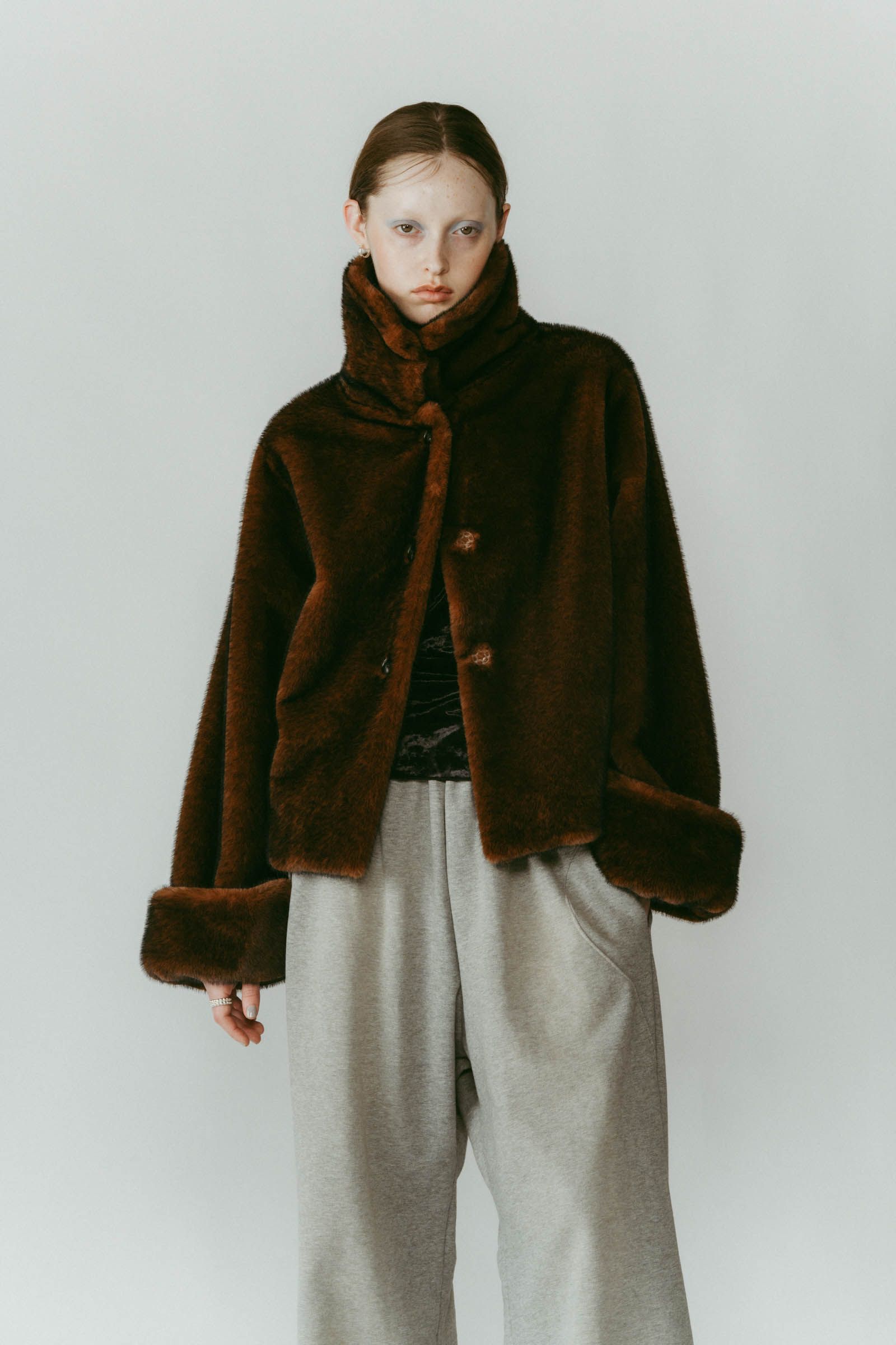 point collar fur coat / ポイントカラー ファーコートジャケット (ブラウン) / 25AW