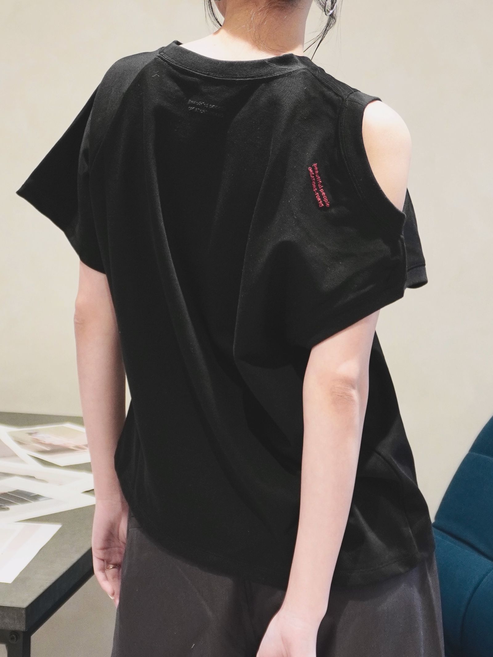 suvin compact jersey two way neck T-shirt / 2ウェイネックTシャツ (ブラック)