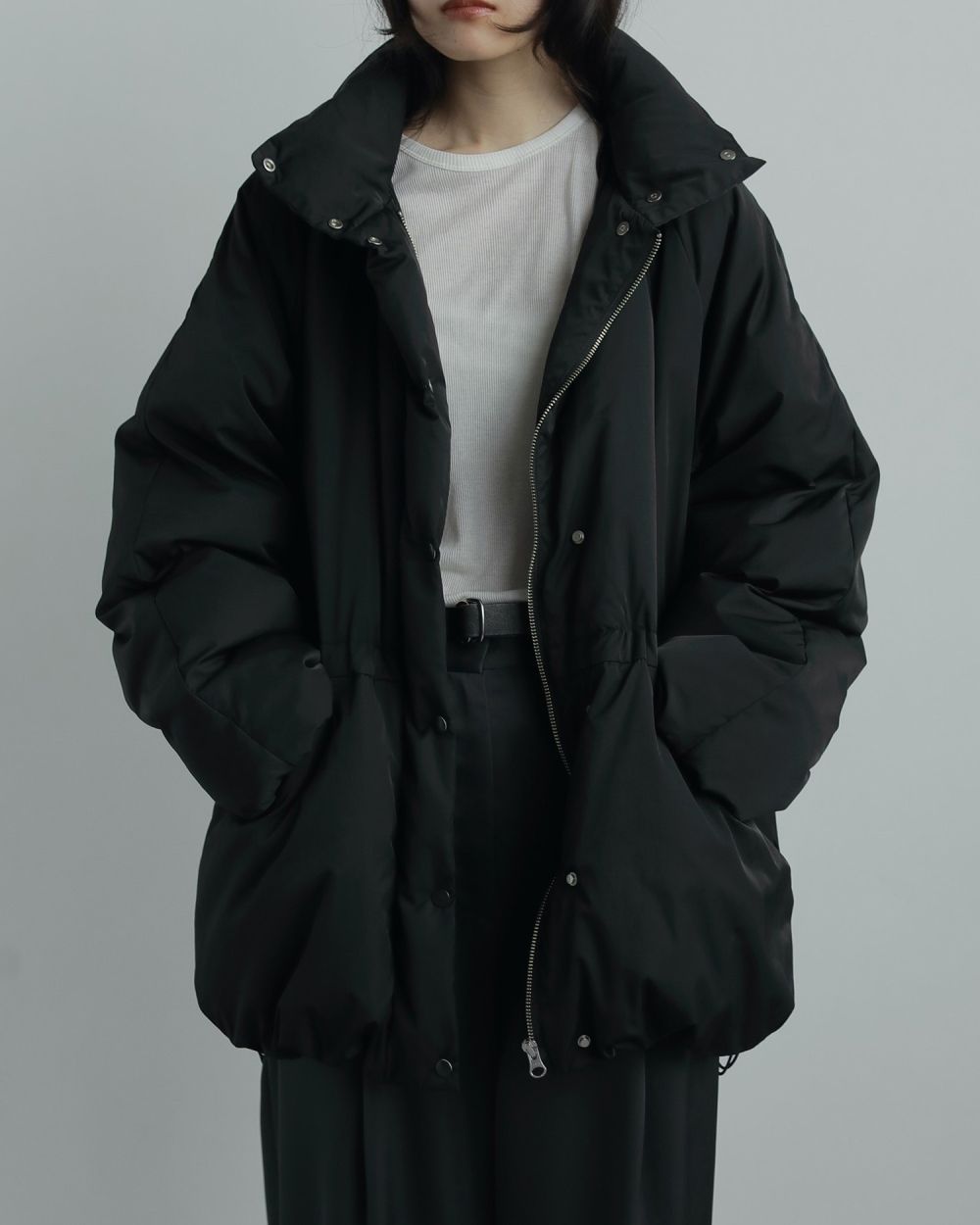 【25AW】Standcollar Down Coat / スタンドカラー ダウンコート (ブラック)