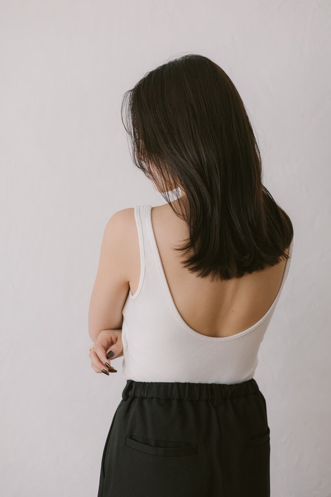 スクエアネックカップインタンクトップ (ホワイト) Square Neck Tank Top (White) /  26SS