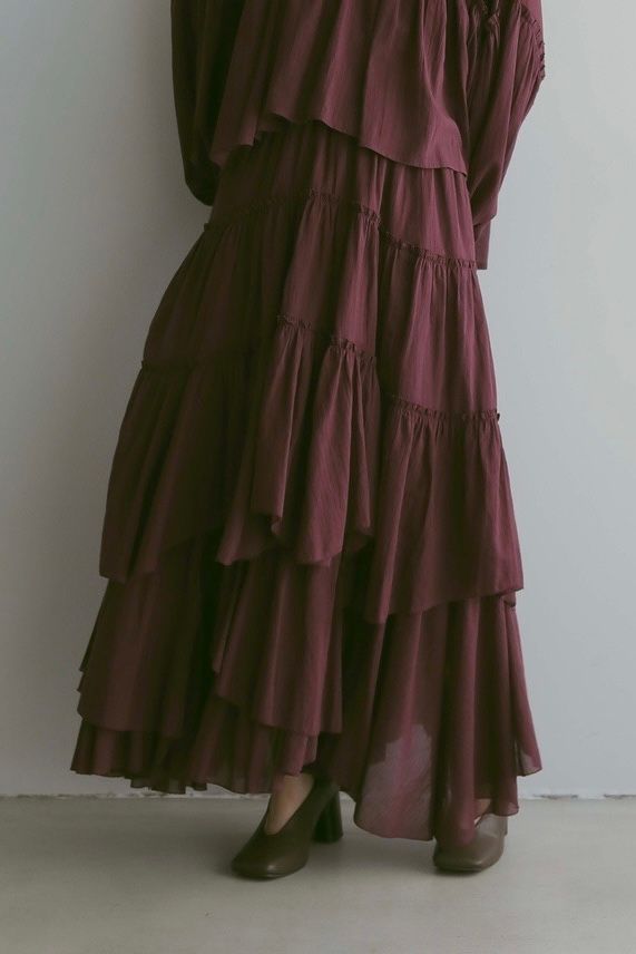 COTTON TIERED SKIRT / コットン ティアードスカート (バーガンディー) ミモレ丈 / ウエストゴム / ペチコート付き