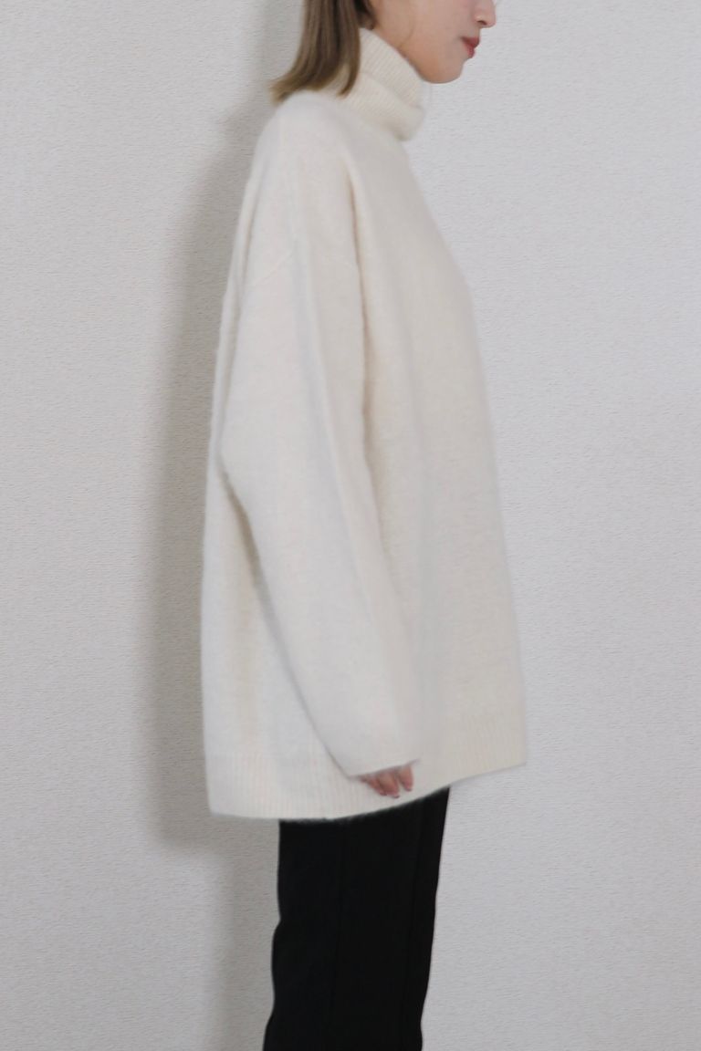 156cm 着用サイズ:フリー