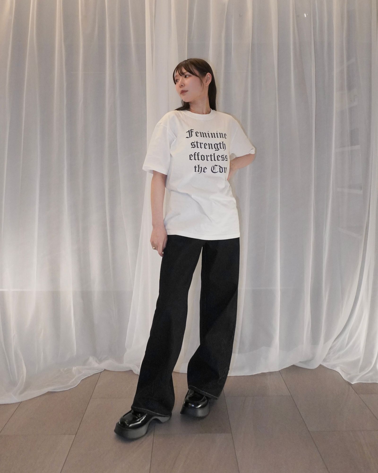 レース ストレートデニムパンツ (ブラック) lace embellished hem straight denim PT (Black) /  26SS