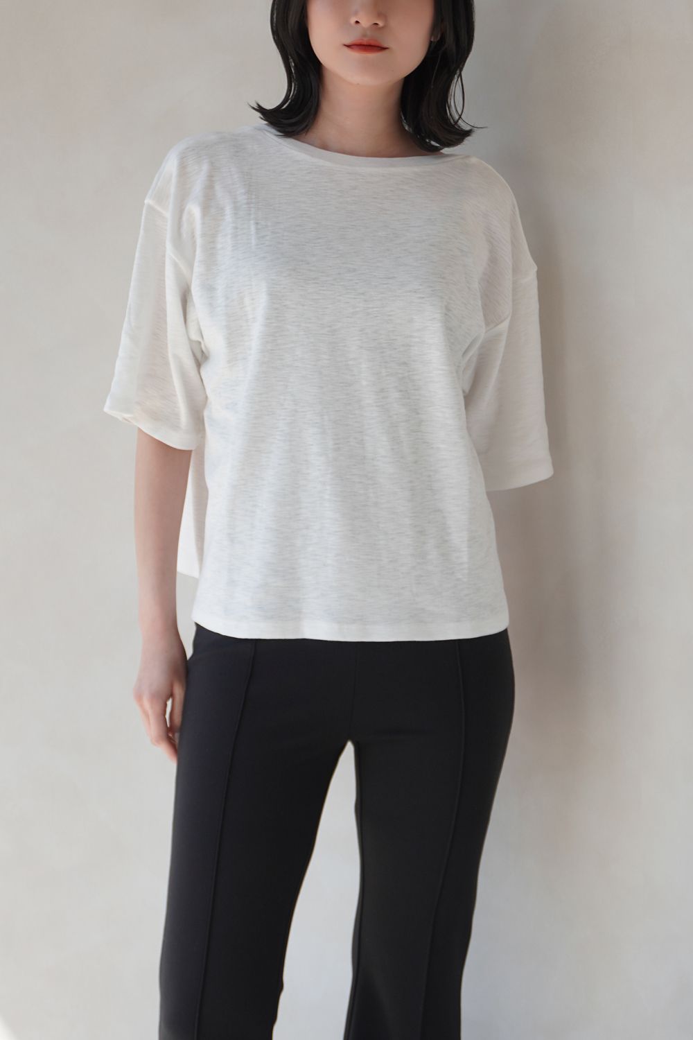 BACK OPEN LOOSE TOPS / バックオープンルーズトップス (ホワイト)