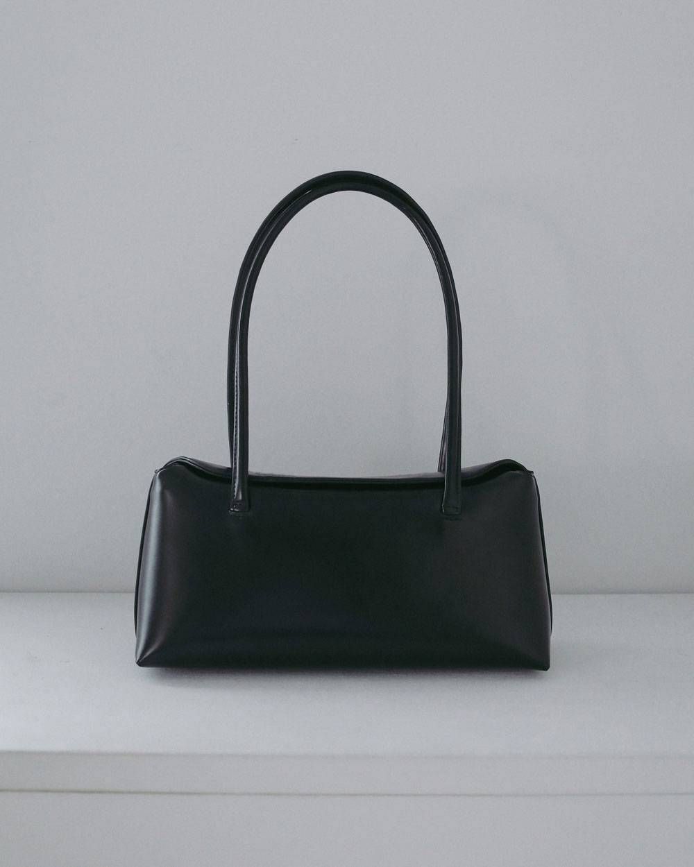 レザーボストンバッグ (ブラック) Leather Boston Bag (Black) / 27SS