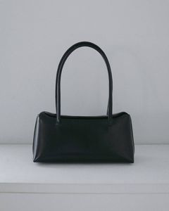 レザーボストンバッグ (ブラック) Leather Boston Bag (Black) / 27SS