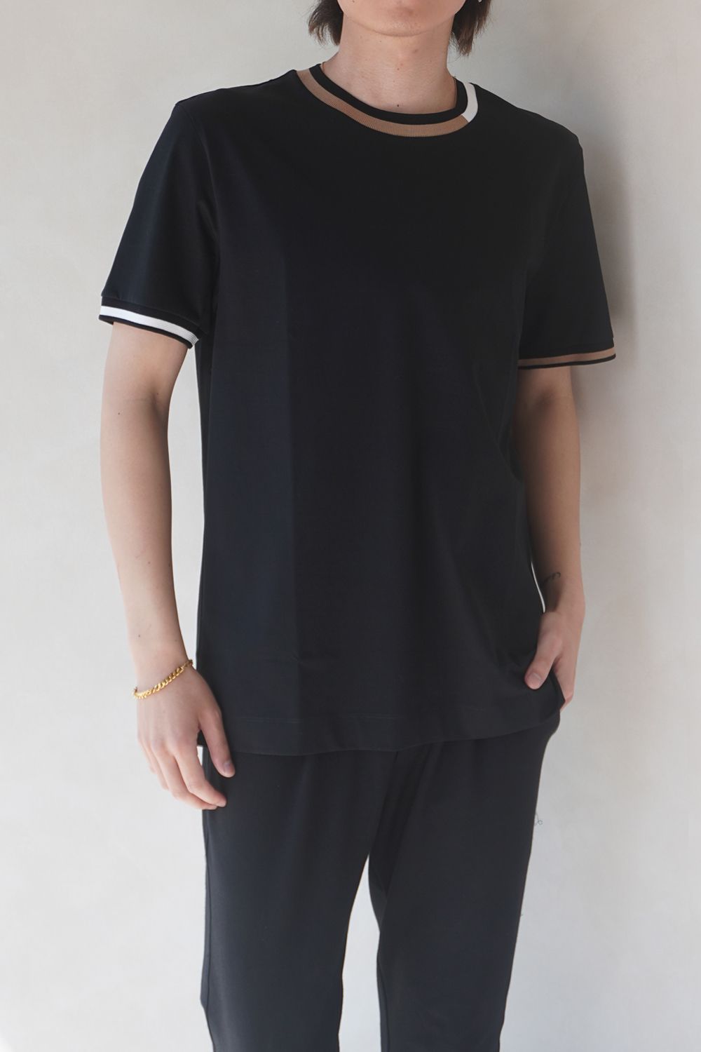 【BOSS】トリコロールリブ Tシャツ (ブラック)