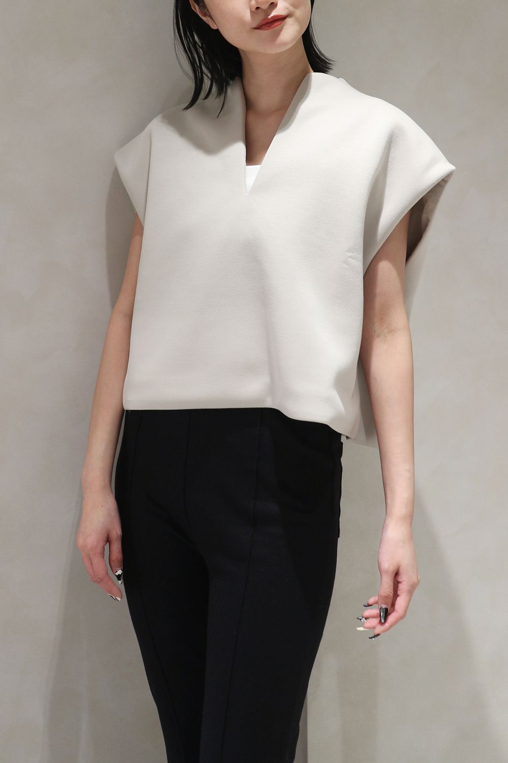 KEYNECK CROPPED TOPS / キーネッククロップドトップス (グレージュ)
