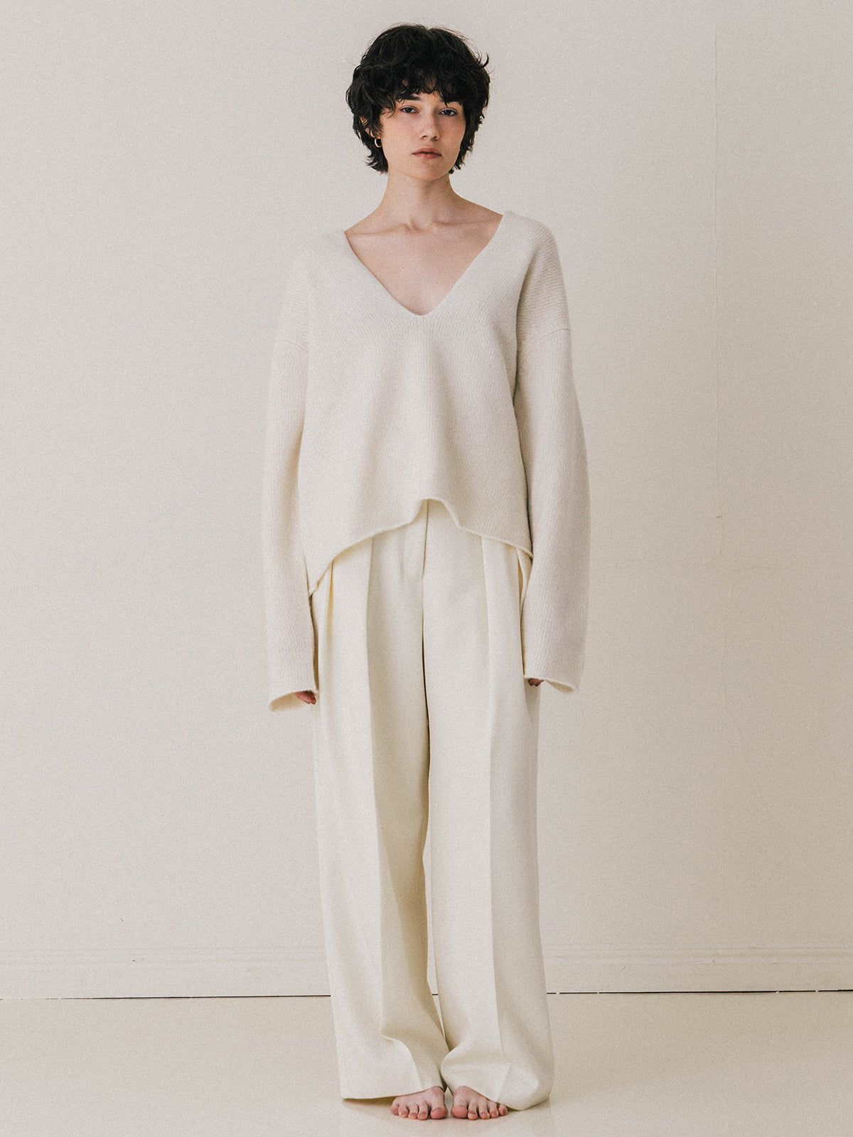 【25AW】HAMILTON V NECK KNIT / ハミルトン Vネックニット (アイボリー)