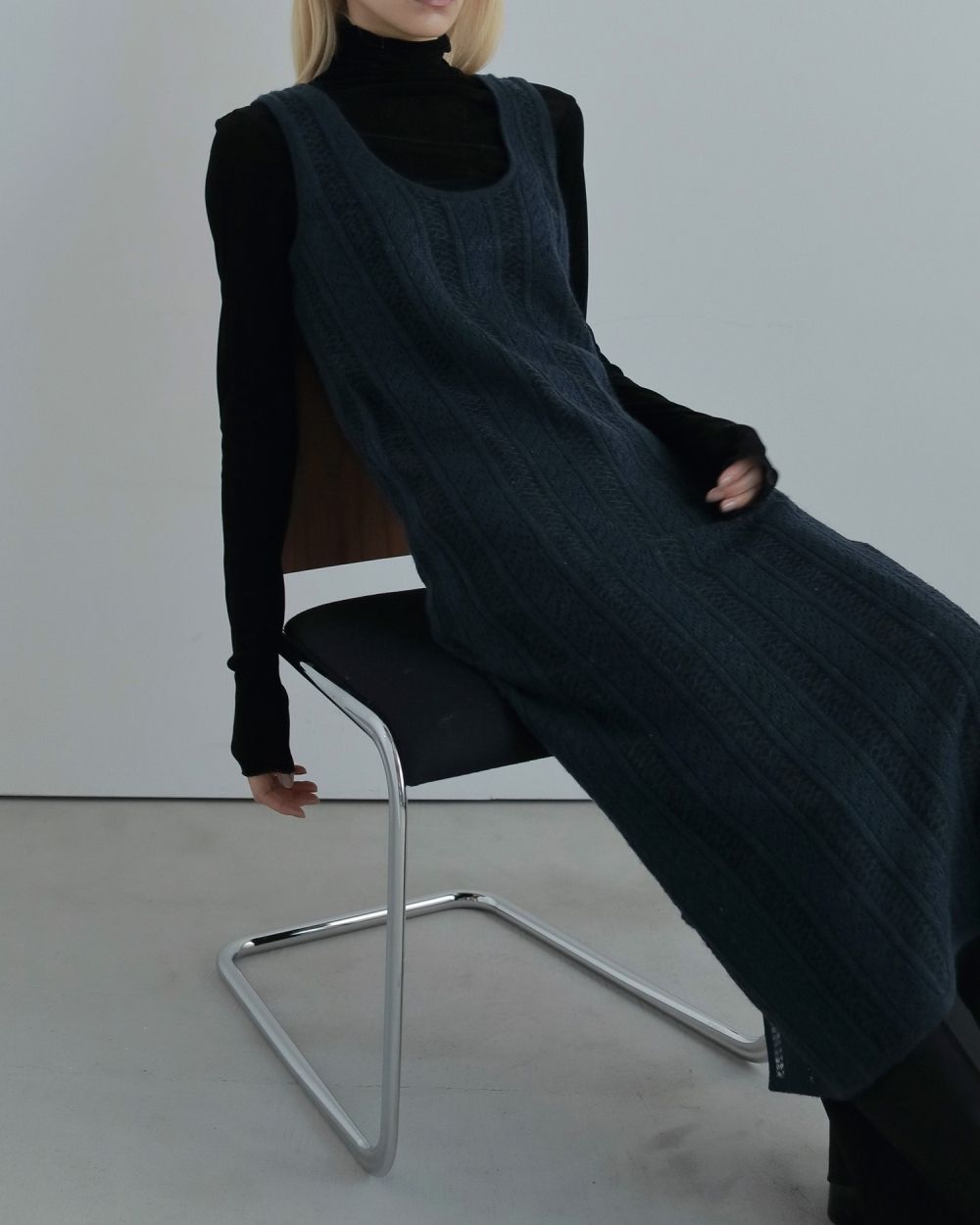 【25AW】Velour Tie Tops / ベロアタイトップス (ブラック)