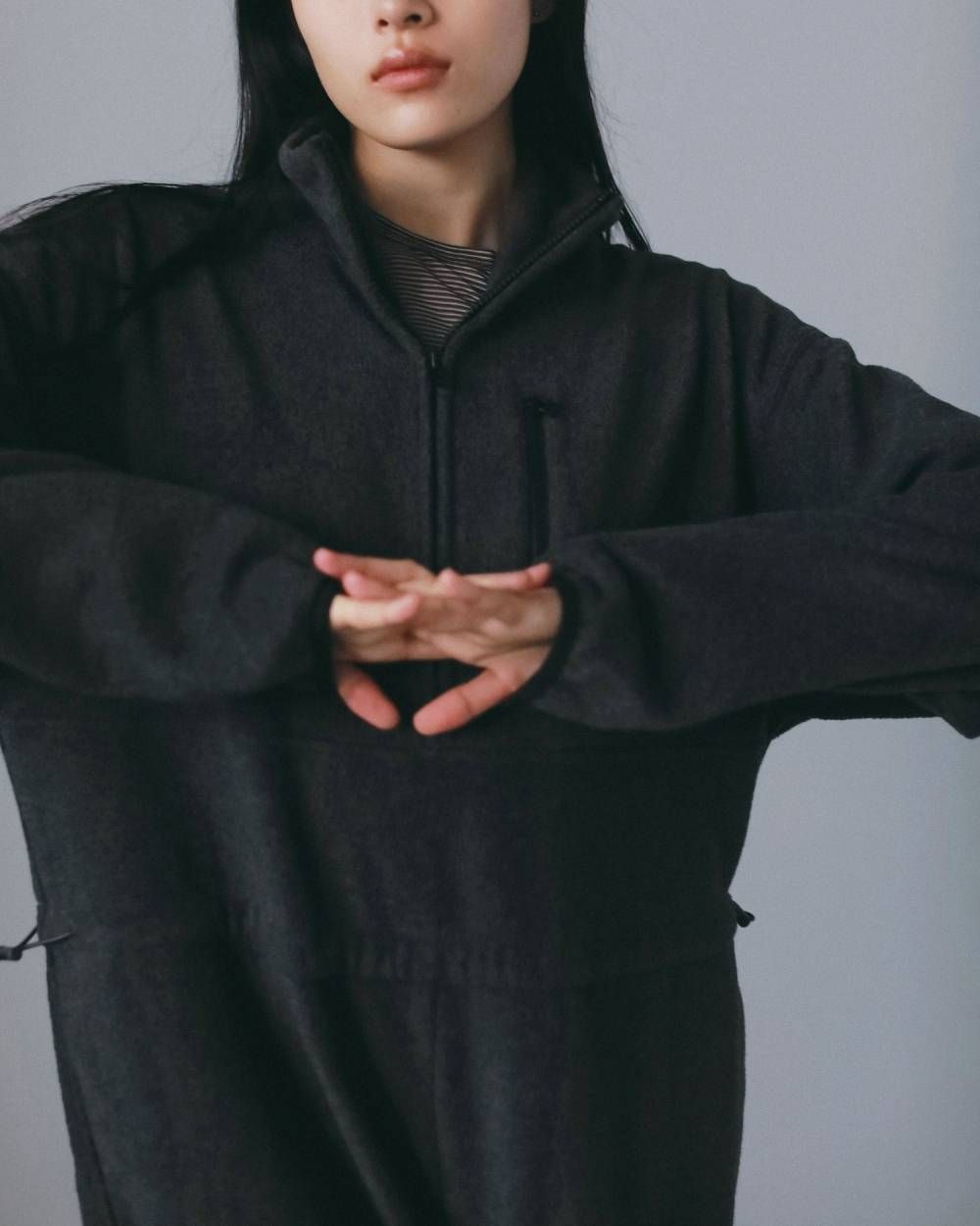 フリースハーフジップ コンビネゾン (チャコールグレー) Fleece Halfzip Combinaison (Charcoal gray) / 26AW 【6月29日まで期間限定予約】