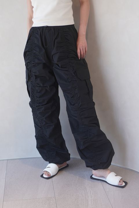 waterproof gathered pants / ウォータープルーフ ギャザーパンツ (ブラック)