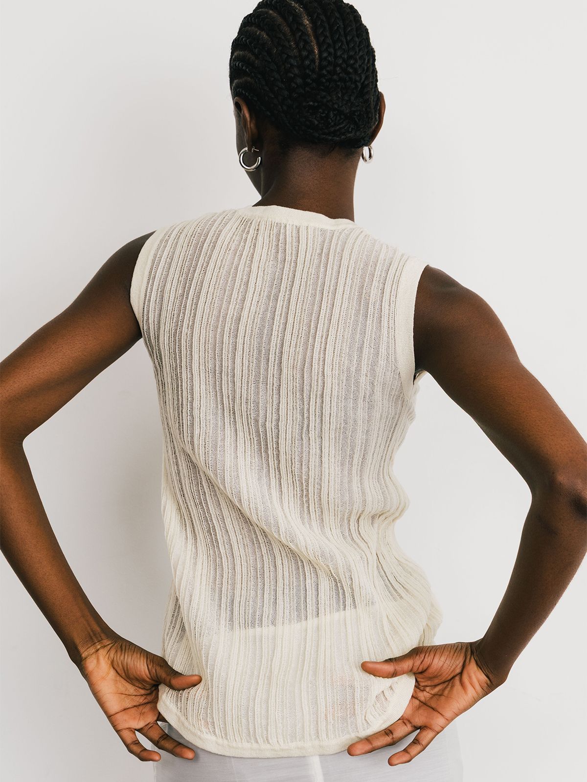 クレドナ CREDONA ユーロフックシアーリブトップ EURO HOOK SHEER RIB TOP【2025 新作】 CREDONA - 【25SS】EURO HOOK SHEER RIB TOP / シアーリブトップ